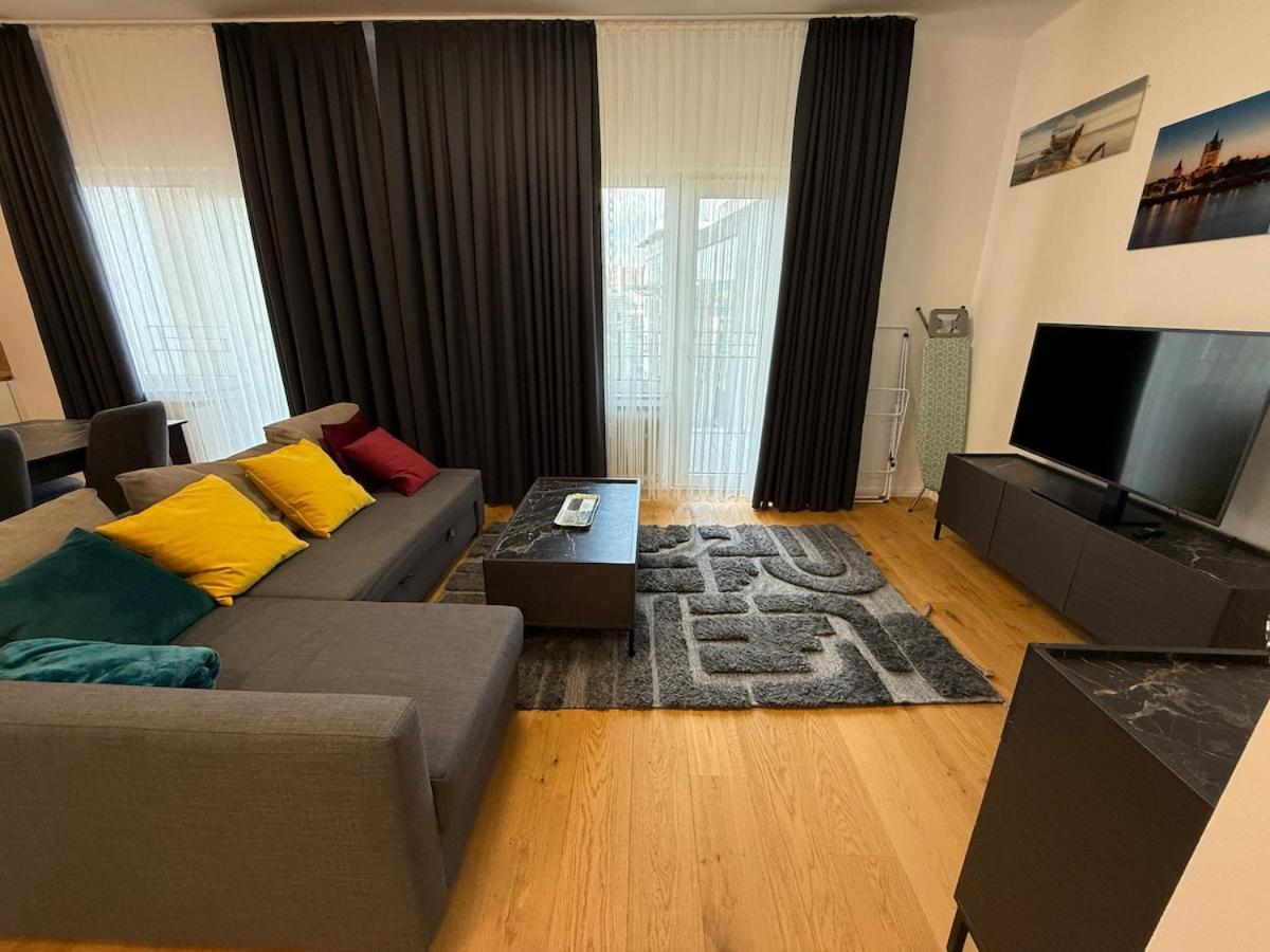 Superior Apartment-Lavender